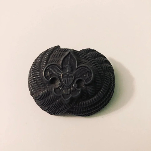 Vintage Boy Scout Neckerchief Slide Scarf Slider Eagle Crest - Picture 8 of 8